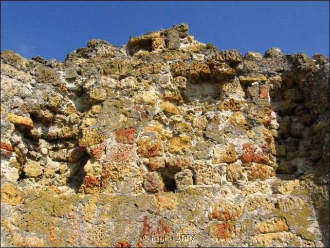pusztatemplomrom07.jpg