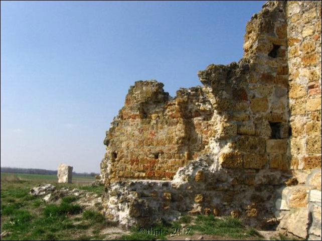 pusztatemplomrom11.jpg