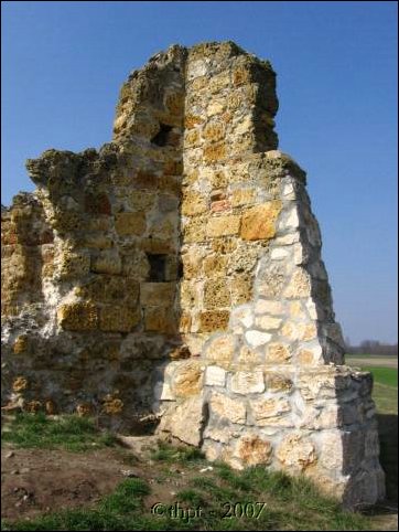 pusztatemplomrom12.jpg